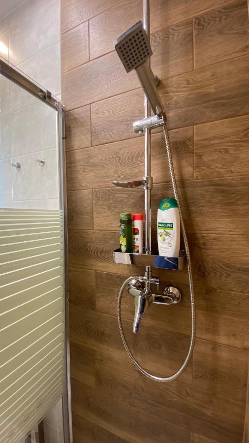 Lublinbnb - Exclusive Family Apartment ------ In The Heart Of Lublin -------------------------------- Bedroom & Living Room & Kitchen Eksteriør bilde
